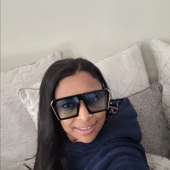 anti-glare lenses can block 100% of both UVA and U - Picture 2 of 11